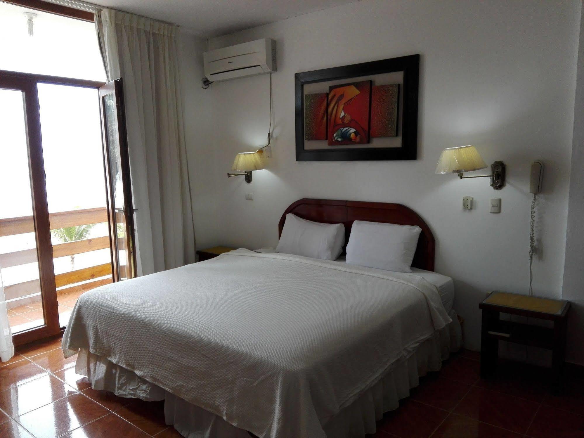 Hotel Pacifico Puerto López Εξωτερικό φωτογραφία